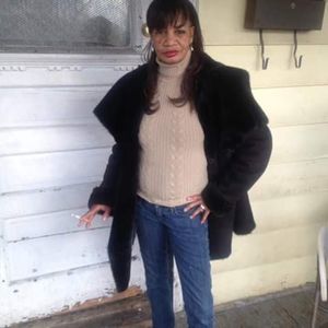 Meet your Posher, Sharon